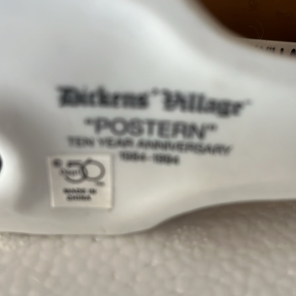 Department 56 Dickens Village series 10 year anniversary postern - Picture 2 of 3